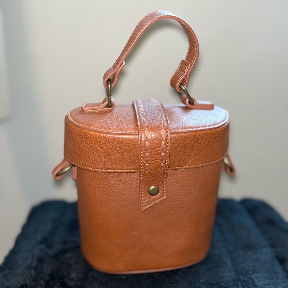 Universal Thread Tan Mini Bag